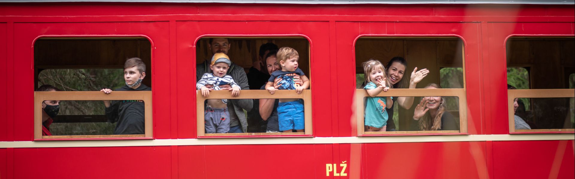 MÁJOVÉ JAZDY NA HISTORICKOM VLÁČIKU